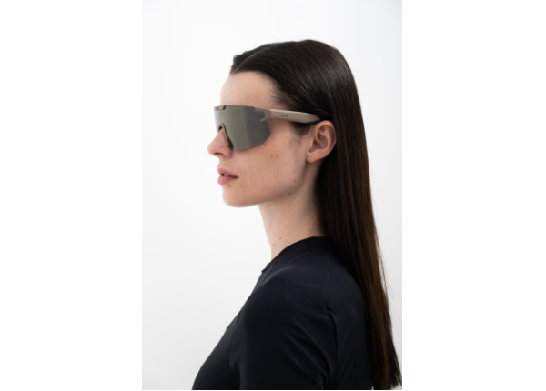 INVU IA22500C с чехлом 20063 Солнцезащитные очки