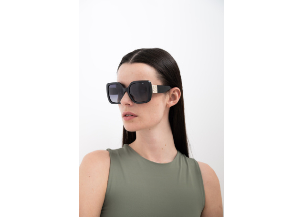 INVU IB22522A с чехлом 20201 Солнцезащитные очки