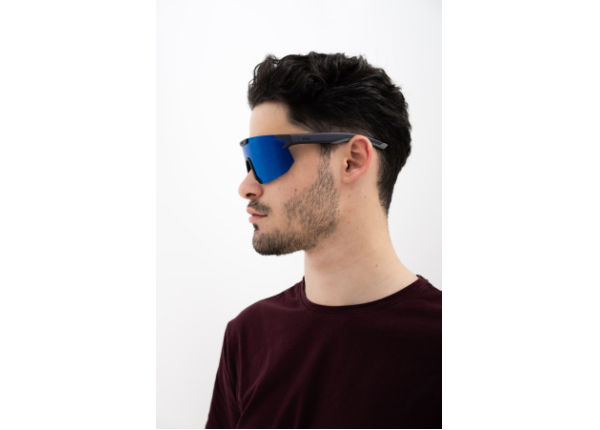 INVU IA22500B с чехлом 20063 Солнцезащитные очки