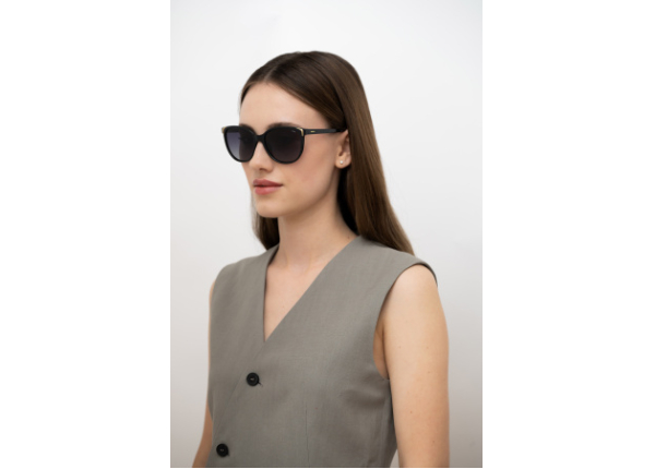 INVU IB22451A с чехлом 20201 Солнцезащитные очки