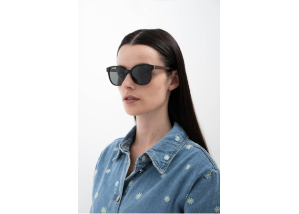 INVU IB22504B с чехлом 20201 Солнцезащитные очки