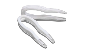Пластиковый пинцет
