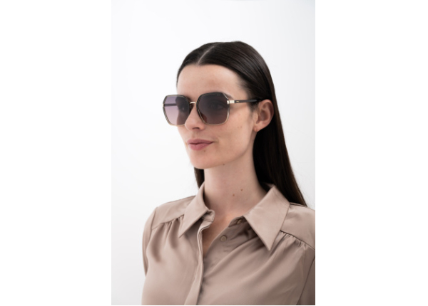 INVU IB12526A с чехлом 20201 Солнцезащитные очки