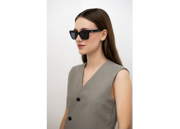 INVU IB22417A с чехлом 20201 Солнцезащитные очки