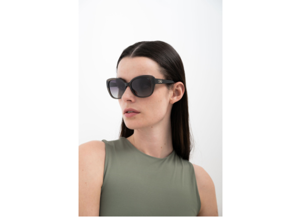 INVU IB22558C с чехлом 20201 Солнцезащитные очки