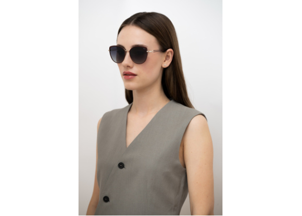 INVU IB12413B с чехлом 20201 Солнцезащитные очки