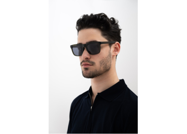 INVU IB22505D с чехлом 20201 Солнцезащитные очки