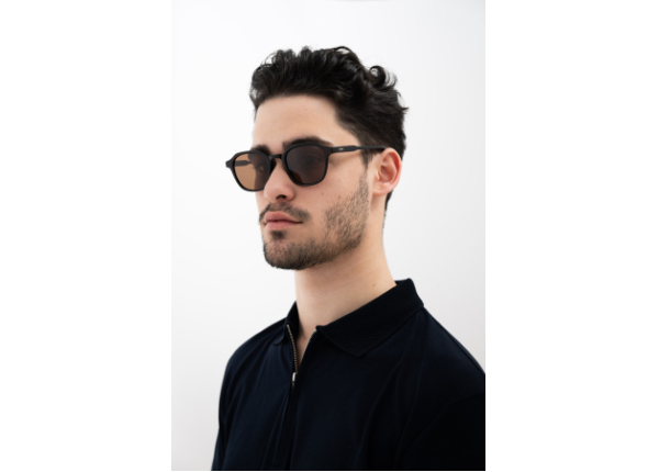 INVU IB22535C с чехлом 20201 Солнцезащитные очки