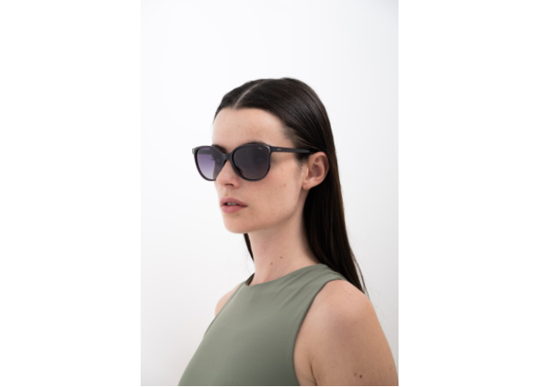 INVU IB22451B с чехлом 20201 Солнцезащитные очки